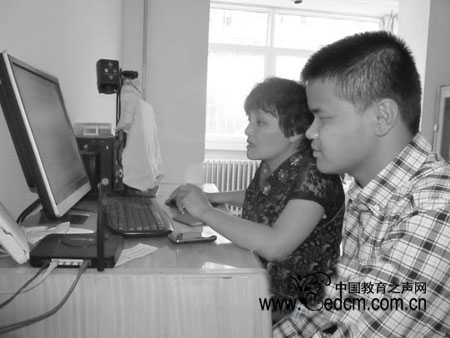 盲人高考取得58分 称“盲文试卷不具备实用性”