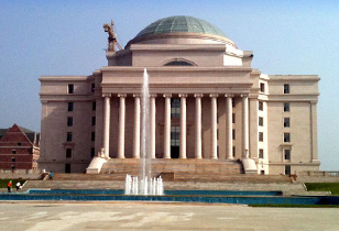 没有人规定高校图书馆一定要哪种风格