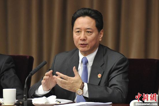 地方要员两会上回应热点话题 直言不讳凸显决心