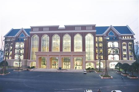 高校回应宿舍似洋房食堂像别墅：创造好环境